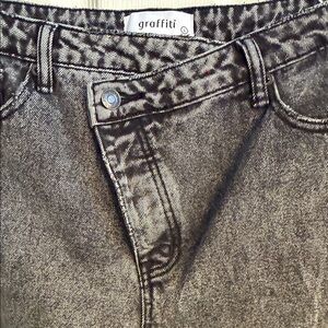 Graffiti large Distressed Gray Women's Jeans